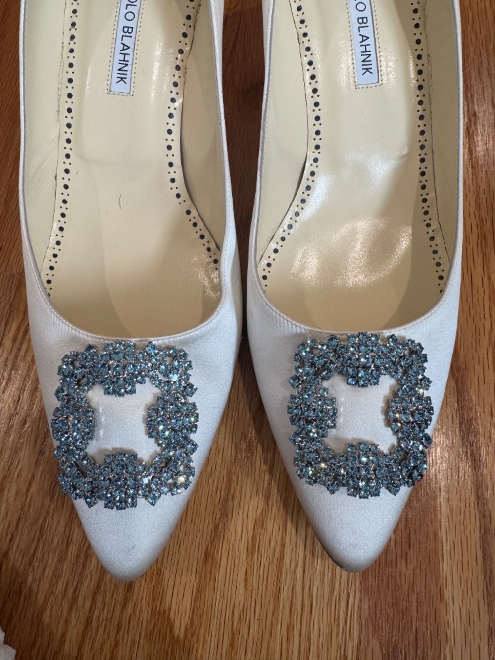 Manolo Blahnik Hangisi Bride 50 White Satin Pumps Size 43 US 13